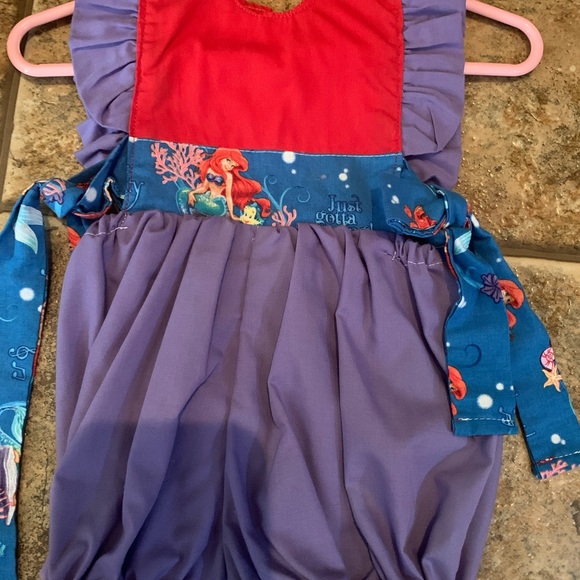 Outfits - Picture 4 of 8